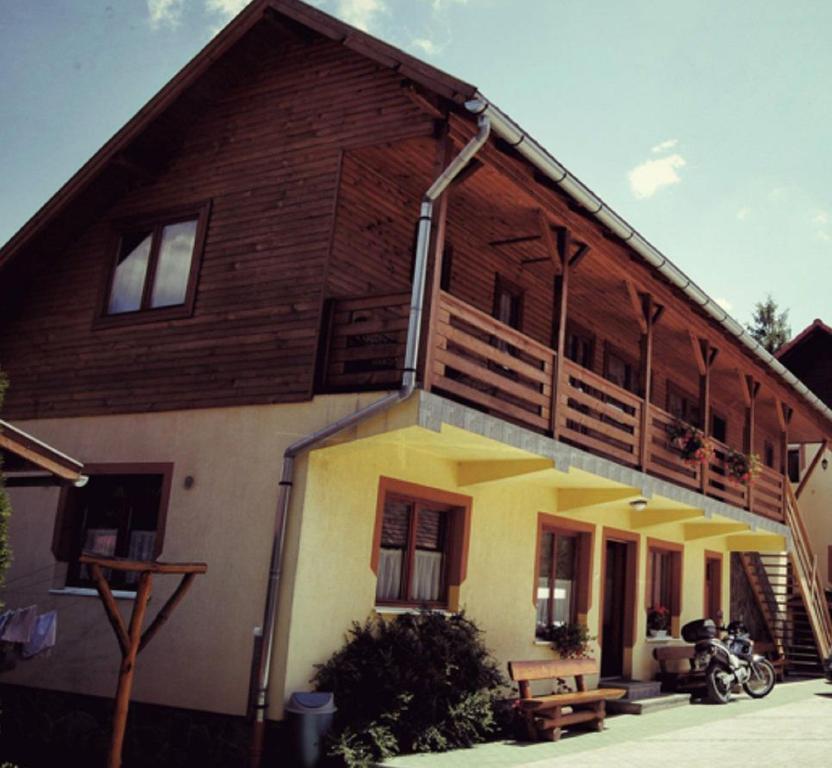 Csatari Pensiune Praid Pokoj fotografie