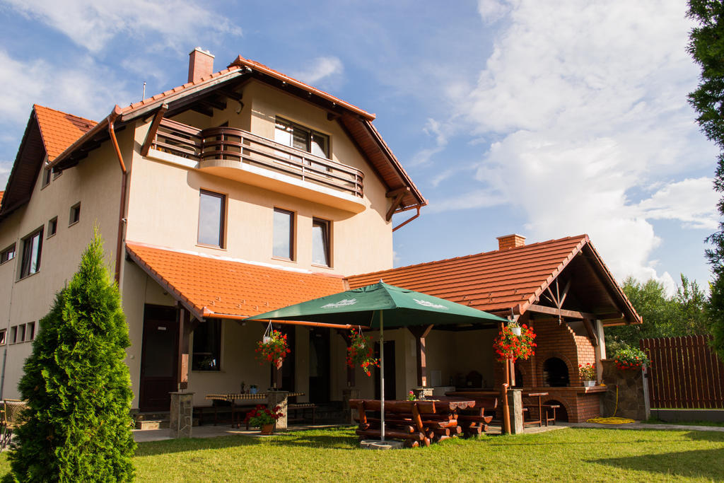 Csatari Pensiune Praid Exteriér fotografie